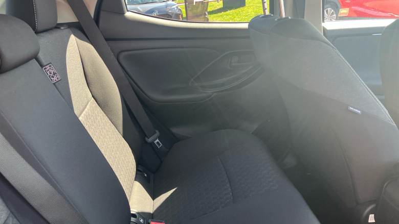 Toyota Yaris 1.5 Hybrid Design 5dr CVT Hybrid Hatchback